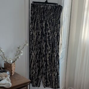 SHEIN Curve Plus Size Navy and Cream Wide Leg Strapless Jumpsuit